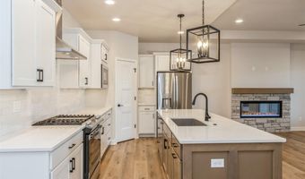 791 Clover Hill Dr, North Liberty, IA 52317