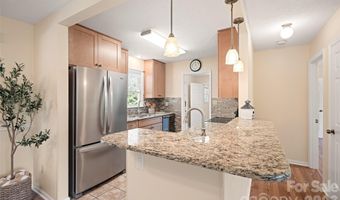 6 Mulberry Dr, Arden, NC 28704