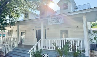 133 Ave E, Apalachicola, FL 32320