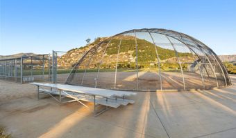 303 Citrine Trl, Fallbrook, CA 92028