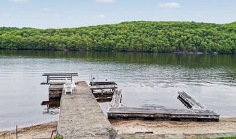 10 Snug Harbor Dr, Danbury, CT 06811