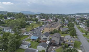 403 Hemlock St, Altoona, PA 16602