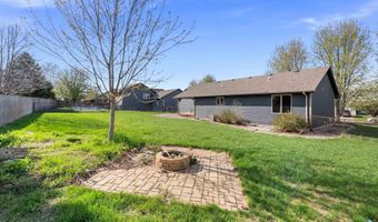 209 W Ironwood St, Brandon, SD 57005