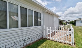 914 Jacaranda Dr, Barefoot Bay, FL 32976