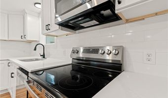 253 Biscuit City Rd, Charlestown, RI 02813