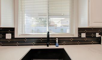 10926 W Locust Ln, Avondale, AZ 85323