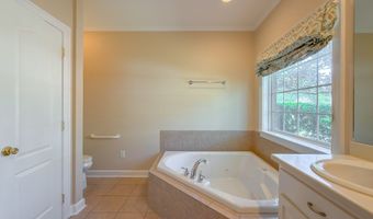 1030 Meadow Rdg, Bainbridge, GA 39819
