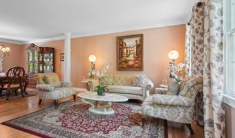 2 Logans Way, Danbury, CT 06811