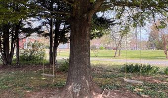 260 N Main St, Amherst, VA 24521