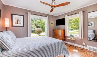 4200 Firethorne Rd, Charlotte, NC 28205