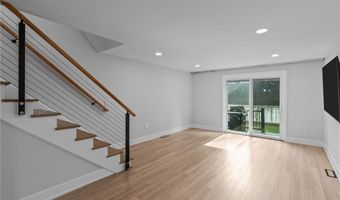 41 Dale Ave D, Johnston, RI 02919