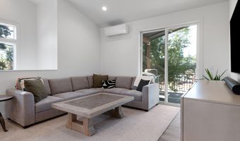 202 NW Thurston Ave, Bend, OR 97703