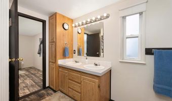 27404 E Ambassador Pr NE, Benton City, WA 99320