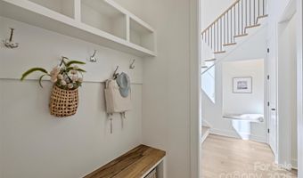 1421 Winston Dr, Charlotte, NC 28205