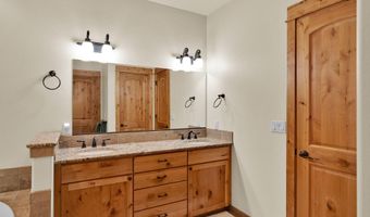 85 Bellflower Ct, Blanchard, ID 83804