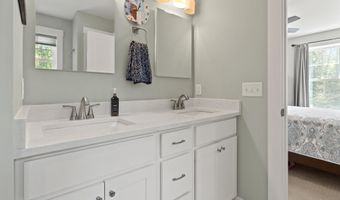 15 Cider Mill Ln, Standish, ME 04084