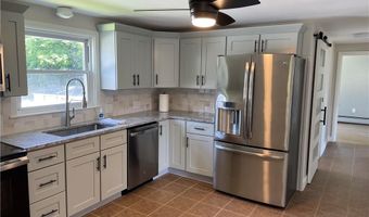 29 TACOMA St, Cranston, RI 02920