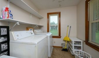 2984 Massillon Rd, Akron, OH 44312