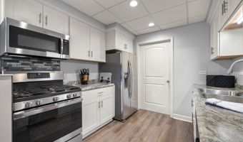 1600 Creeks Crossing Dr, Algonquin, IL 60102