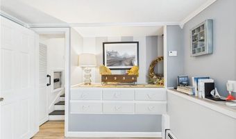 24 E Shore Rd, Narragansett, RI 02882