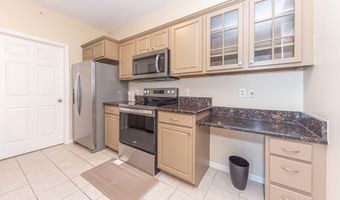 301 Scio Village Ct 262, Ann Arbor, MI 48103