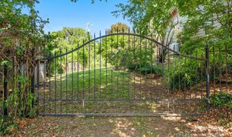 15 Deaver Dr, Asheville, NC 28806