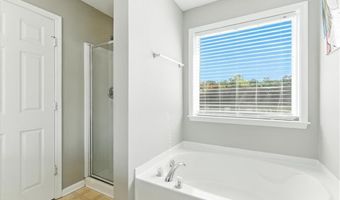 302 Oak Leaf Pl, Acworth, GA 30102