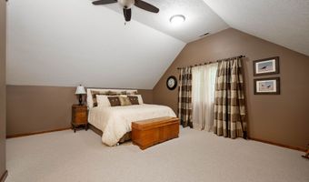 6575 Robin Hood Dr, Indianapolis, IN 46227