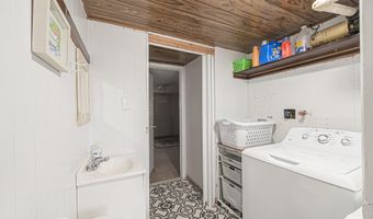 48 W BOLTON Ave, Absecon, NJ 08201