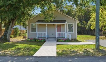 520 Bookter St, Bay St. Louis, MS 39520