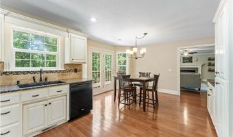 504 Old Forge Dr, Bentonville, AR 72712