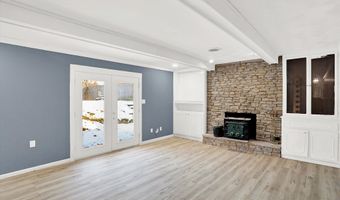 826 Yorkshire Rd, Anderson, IN 46012