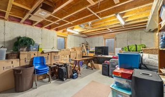 1251 TOMAHAWK Rd, Cheyenne, WY 82009
