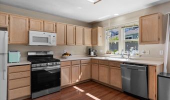 63 Crocker St, Ashland, OR 97520