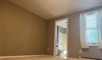 16 Castle Rock Dr D, Charlestown, RI 02813