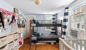 127 Gladstone St, Cranston, RI 02920