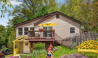 1052 Lakeside Dr E, Alloway, NJ 07422