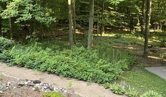 3702 Dumont Rd, Allegan, MI 49010
