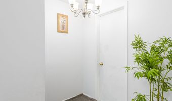 280 E Main St APT E6, Clinton, CT 06413