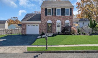 89 Ravenwood Blvd, Barnegat, NJ 08005