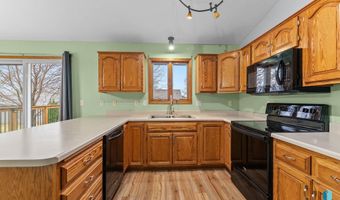 117 Thad St, Brandon, SD 57005