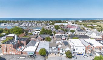 126 2ND St, Lewes, DE 19958