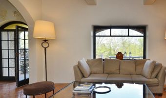 7 Old Depot Rd, Chester, CT 06412