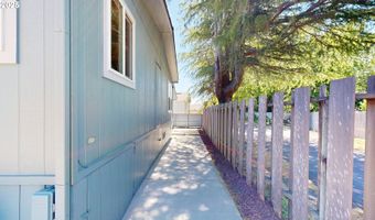 97940 W BENHAM Ln 22, Brookings, OR 97415