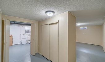 210 11th Ave SW, Altoona, IA 50009