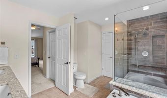 2535 Barrett Springs Dr, Ballwin, MO 63021