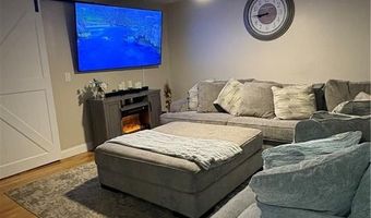 380 Sunset Ave 12, North Providence, RI 02904