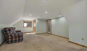17 Croto Ln, Albany, NH 03818