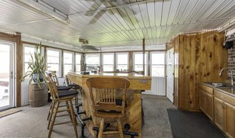 13132 Veterans Memorial Dr, Abbeville, LA 70510