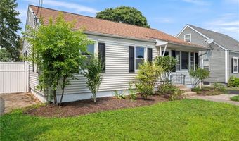 30 Stanley St, Pawtucket, RI 02861